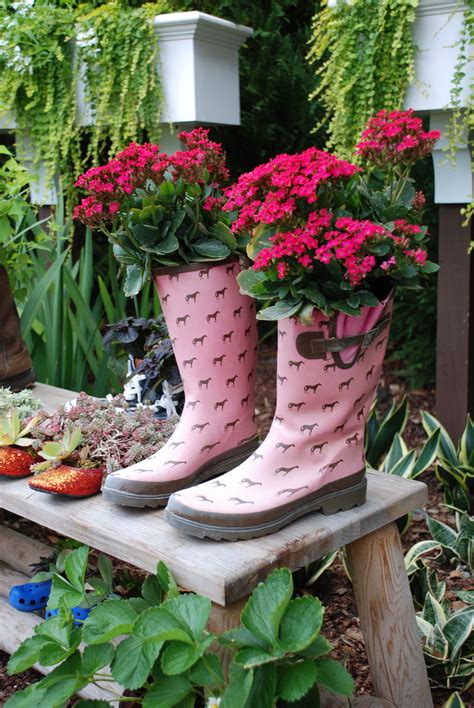 Turn Your Witch Boot Planter into a Festive Flower Display